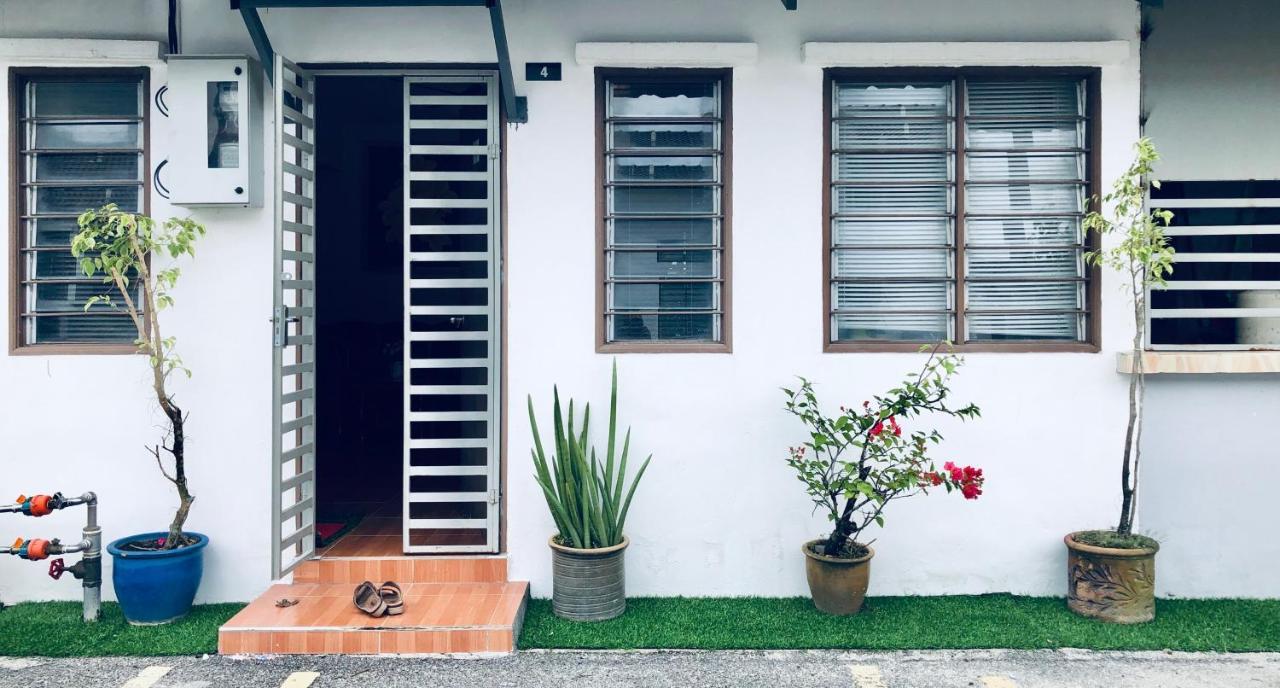 Sinar Ara Homestay Lunas エクステリア 写真